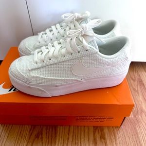 Blazer low platform sneaker with basket weave texture